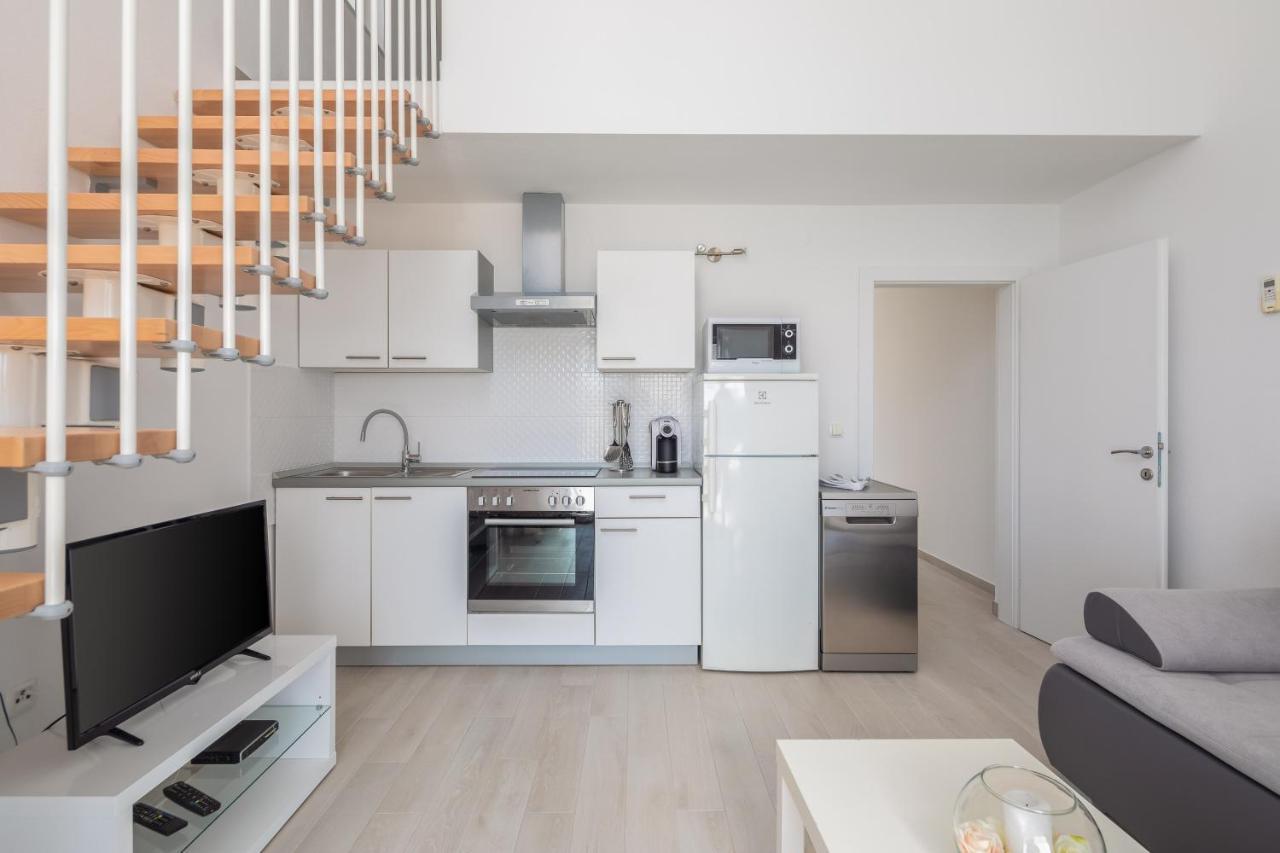 Vila Blanka Apartments Rogoznica  Exterior photo
